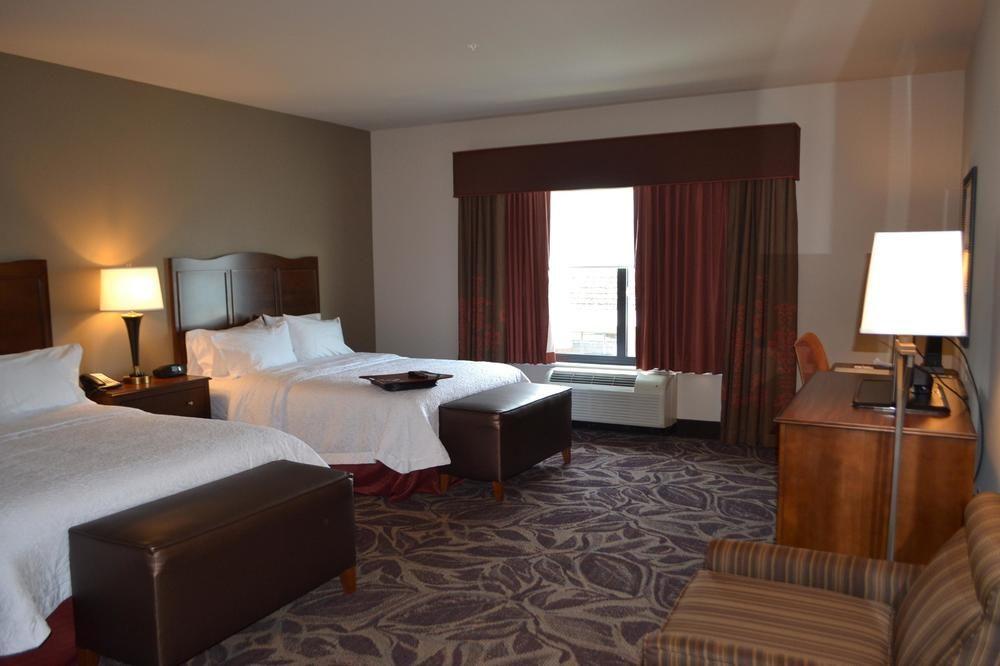 Hampton Inn Seattle/Everett Downtown Exteriör bild